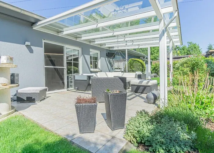 Cottbus, Garage, Grosse Sonnenterrasse, Kamin, 4 Zimmer, Ankleidezimmer Сasa de vacaciones Cottbus