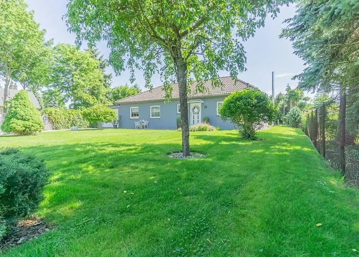 Cottbus, Garage, Grosse Sonnenterrasse, Kamin, 4 Zimmer, Ankleidezimmer Сasa de vacaciones